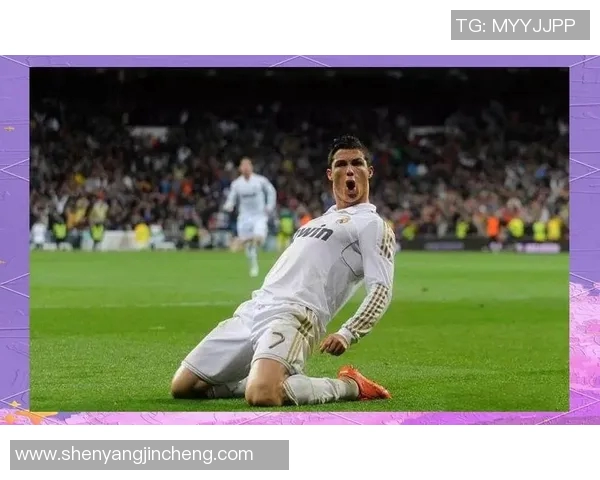 最帅长发足球明星男孩的魅力与风采揭秘让你心动不已